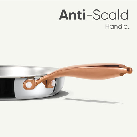 CAROTE pan in oven-safe setup suitable for baking and roasting tasks.