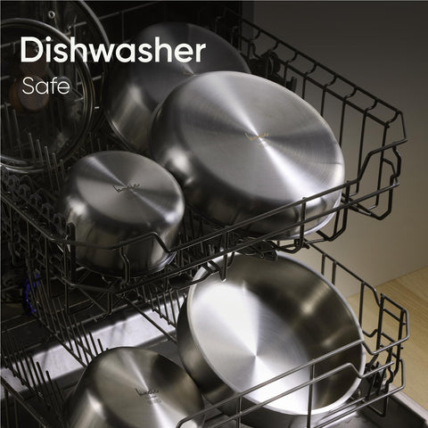 Carote 13-piece set includes lids, protectors, and detachable handles for flexibility.