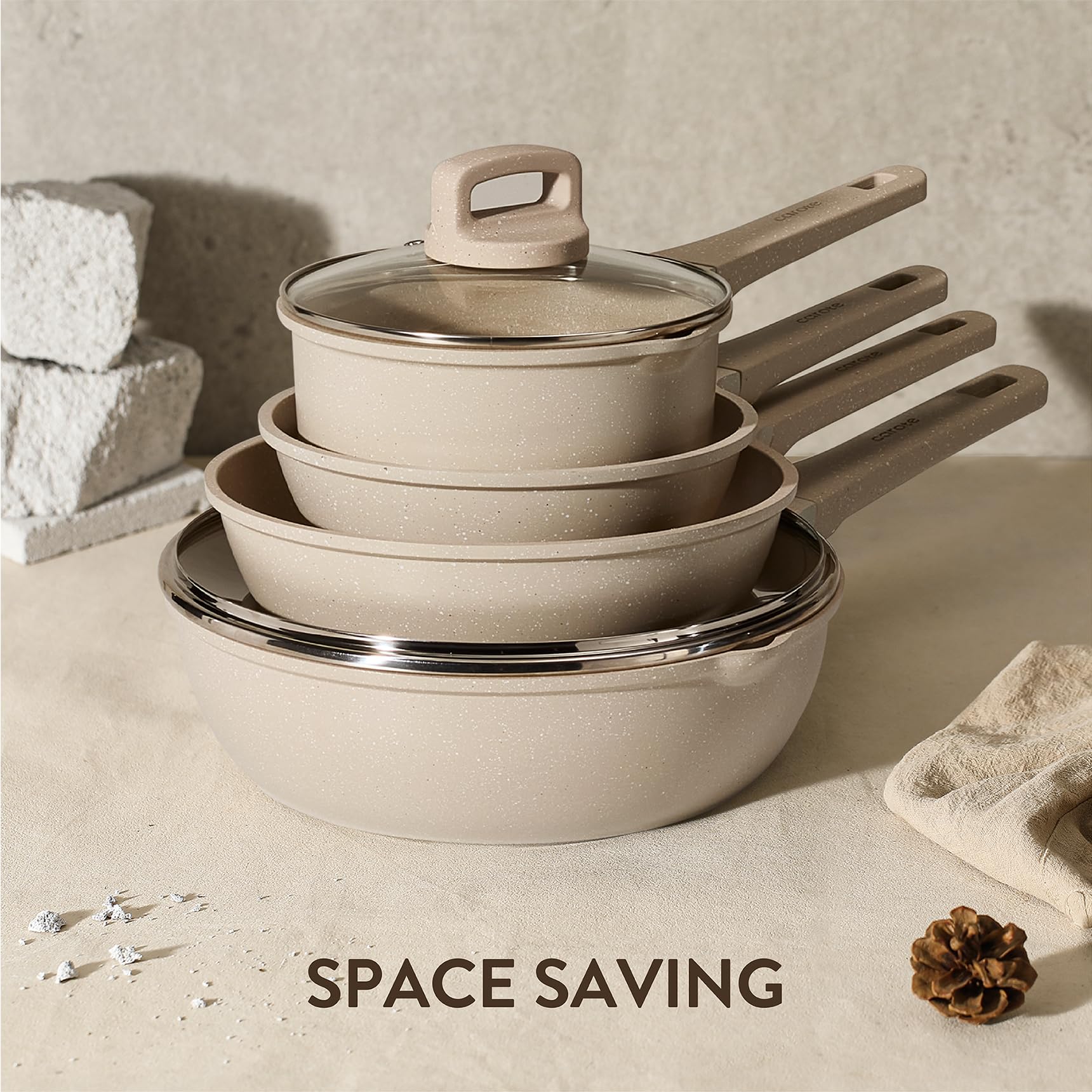 CAROTE 2qt saucepan with lid perfect for sauces and simmering