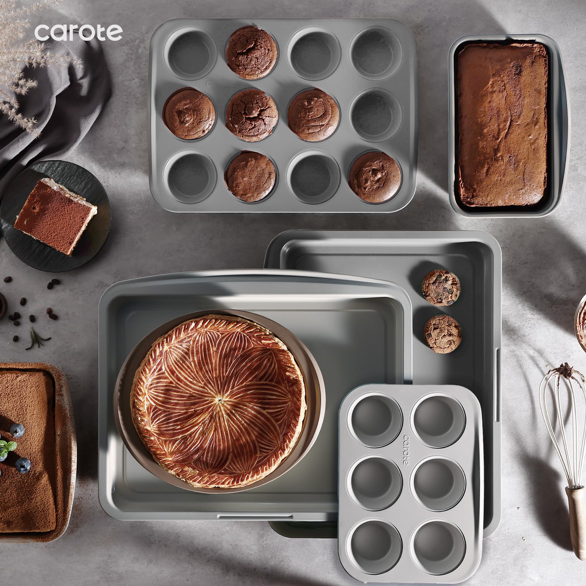 CAROTE loaf pan delivering even slices and neat loaf shapes for breakfast.