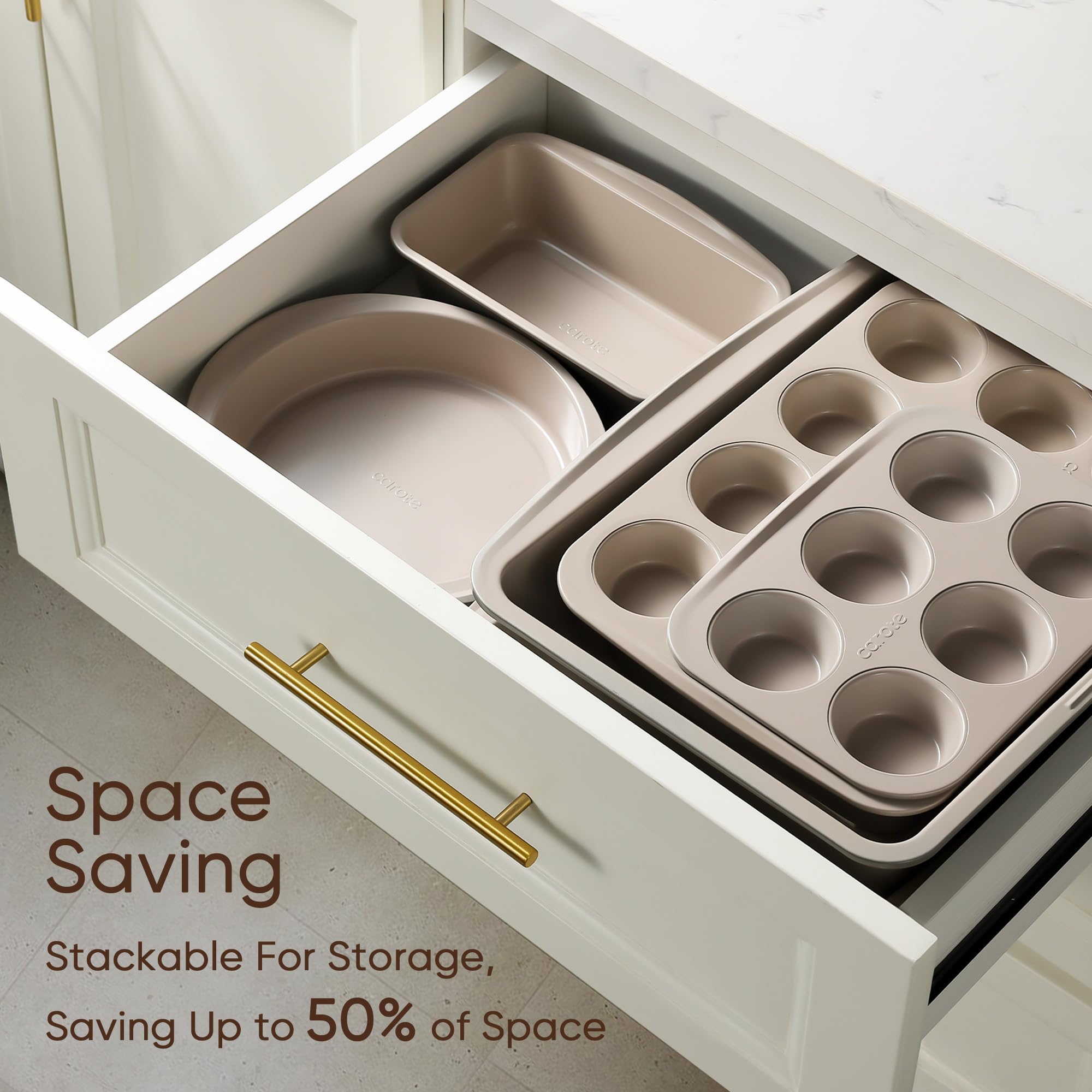 CAROTE 7-Piece Bakeware round pan for even cake baking and presentation.