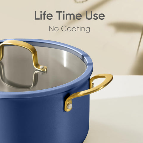 Stay-cool handles on CAROTE stockpot ready for safe lifting