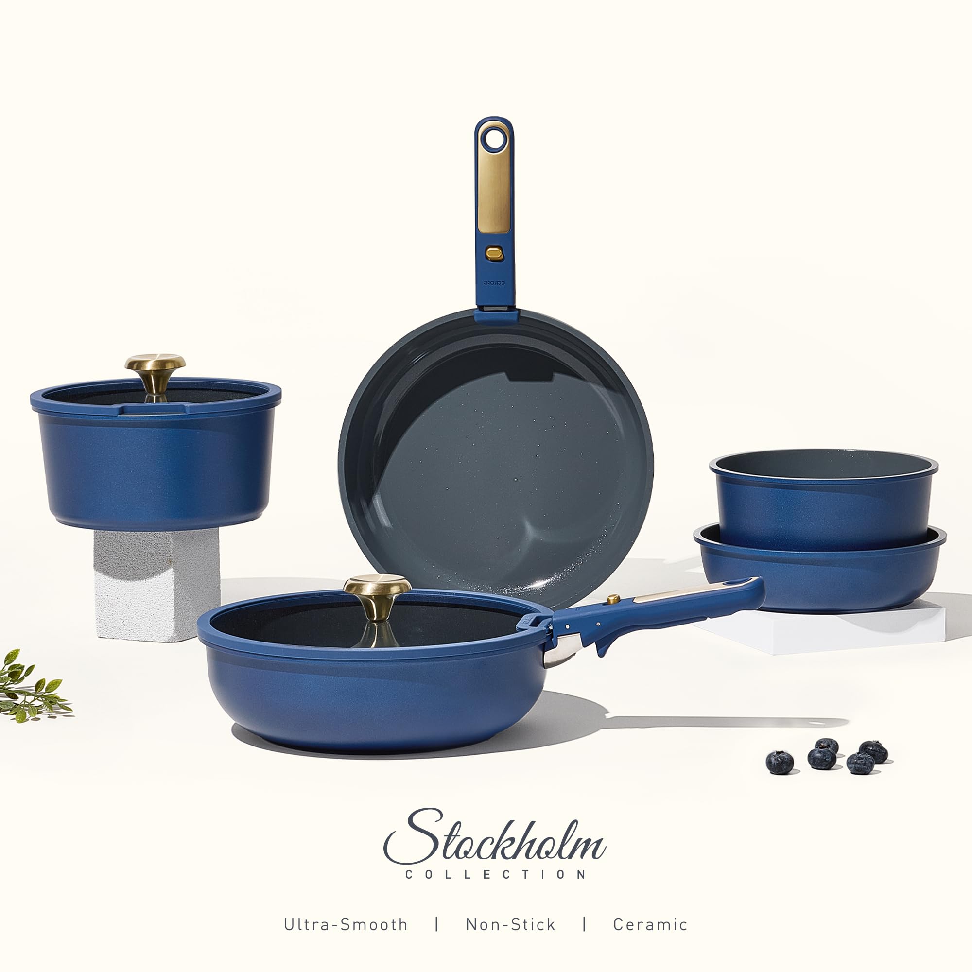CAROTE Detachable handles set showcasing compact storage and space saving