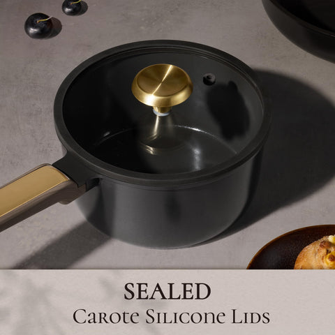 CAROTE 5-Quart stock pot with lid for hearty soups.