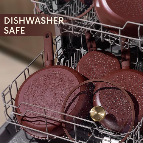 CAROTE ladle and spatula included for convenient cooking