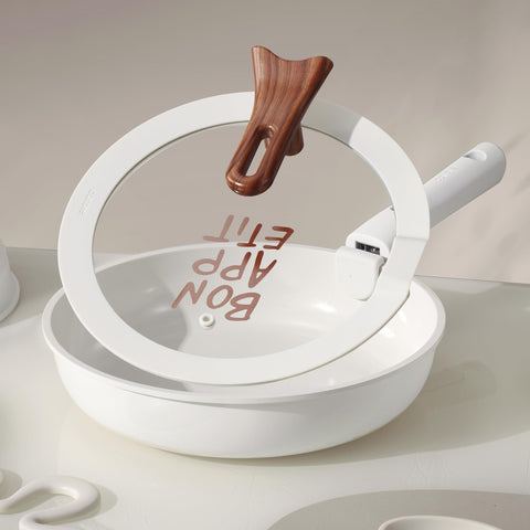 CAROTE nonstick ceramic coating makes cleaning effortless and reduces sticking.