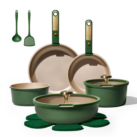 Carote Green&Gold detachable handles for compact storage and versatile cooking.