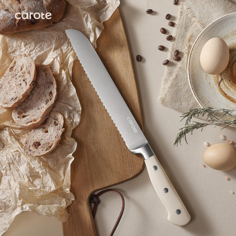 CAROTE kitchen scissors and sharpening steel accompanying the knife block