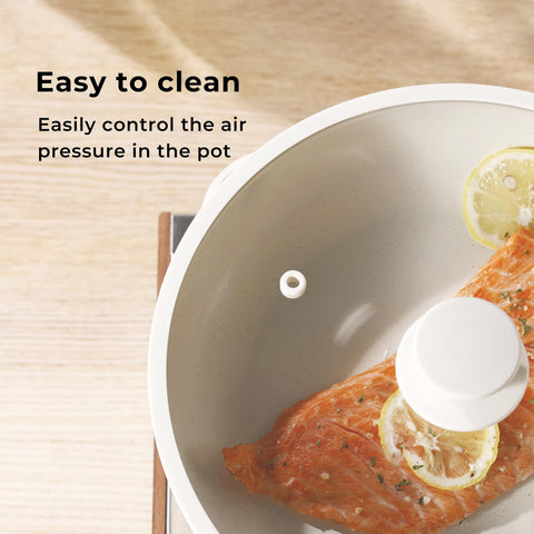 CAROTE low-profile lid design fits neatly in drawers to save space