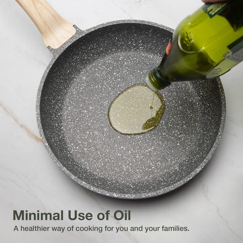 CAROTE pan, easy-clean, simply wipe after cooking.