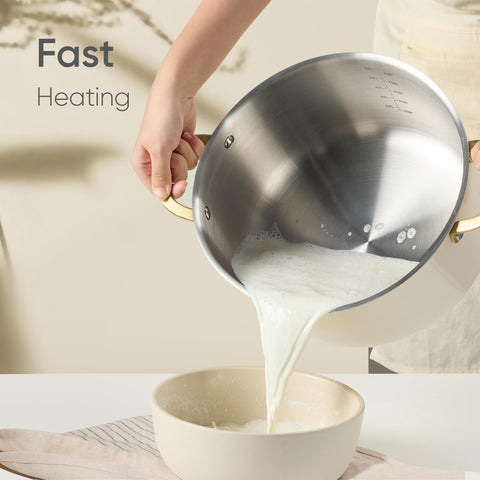 CAROTE outer ceramic layer resists stains for easy cleanup