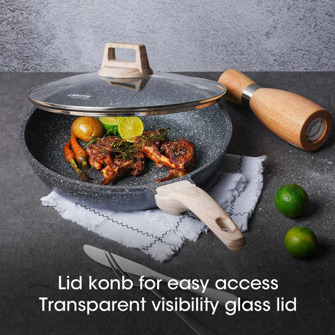 CAROTE pan on induction hob illustrating fast, even heating across the base