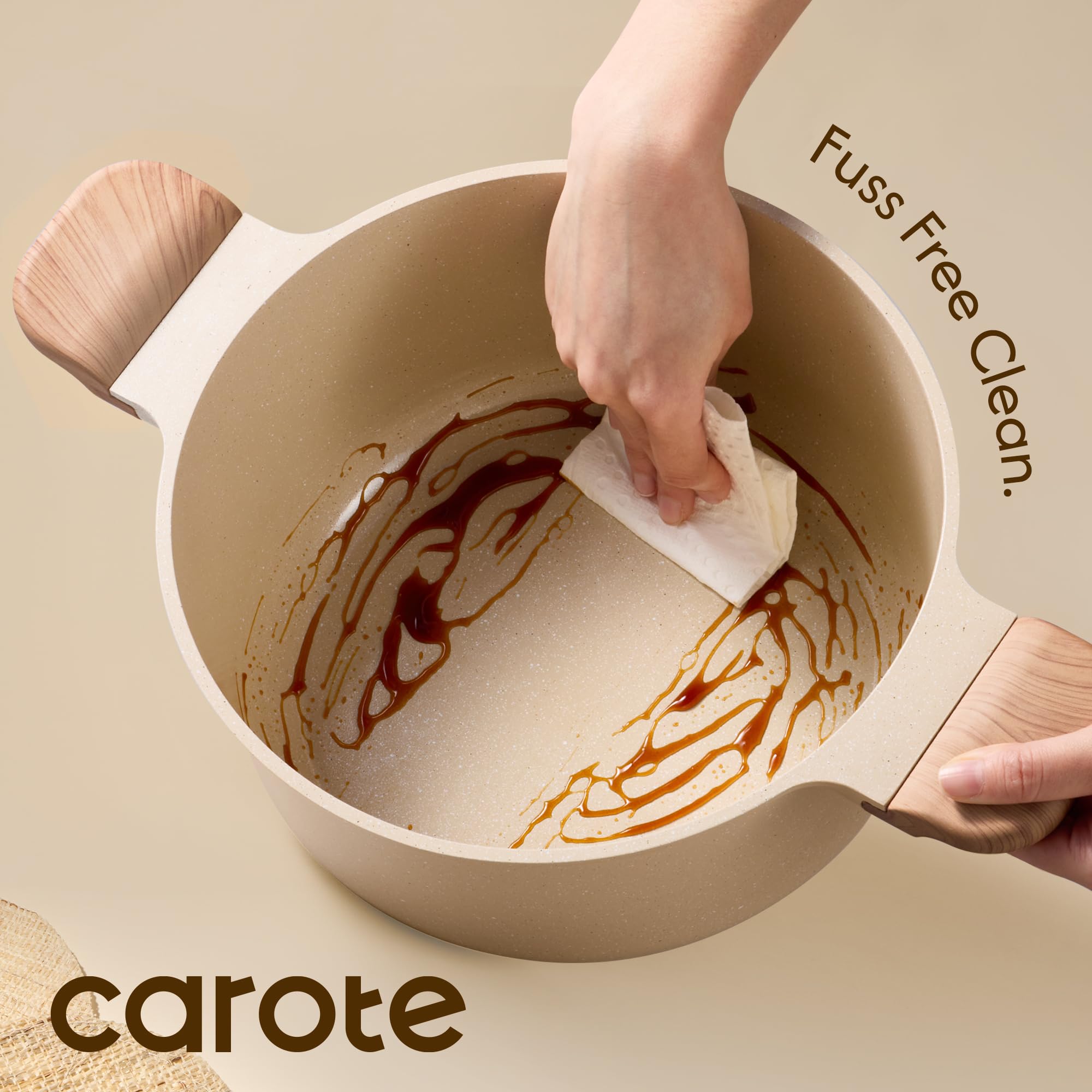 CAROTE triple-ply heating area delivers faster, even heat for soups.