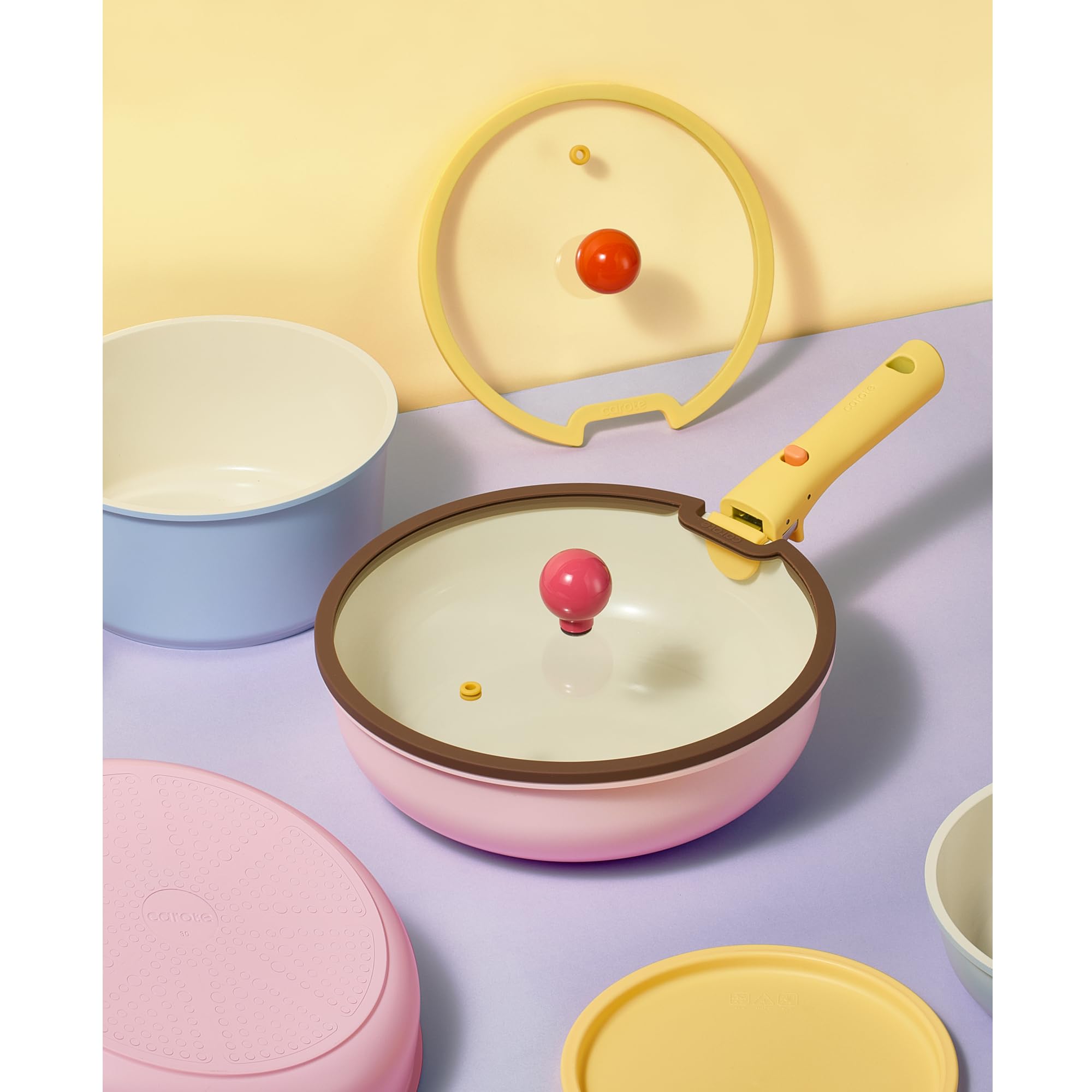 CAROTE ultra-nonstick coating for easy food release and minimal oil.