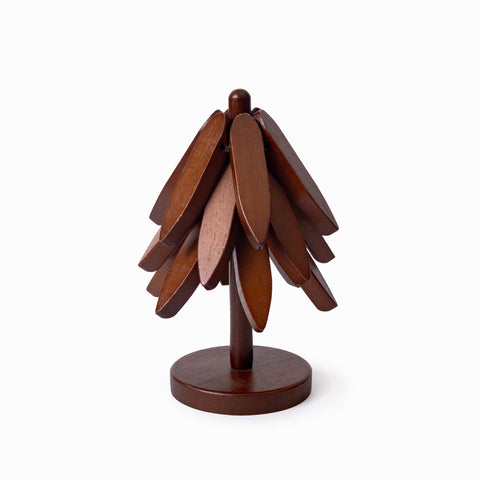 Casa/Legno gift-ready tree-trivet trio ideal for holiday gifting.