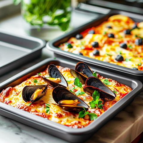 CasaCulina baking sheets with sturdy rims for easy handling and cleanup.