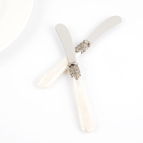 CATHYLIN Reverie white handles add elegance to table settings