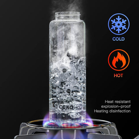 CCKO borosilicate glass clarity highlights fresh oil in a safe container