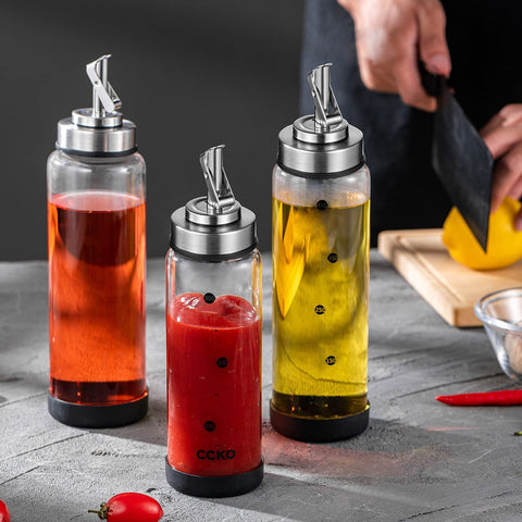 CCKO kitchen-friendly bottle for olive oil and vinegars preserves flavor
