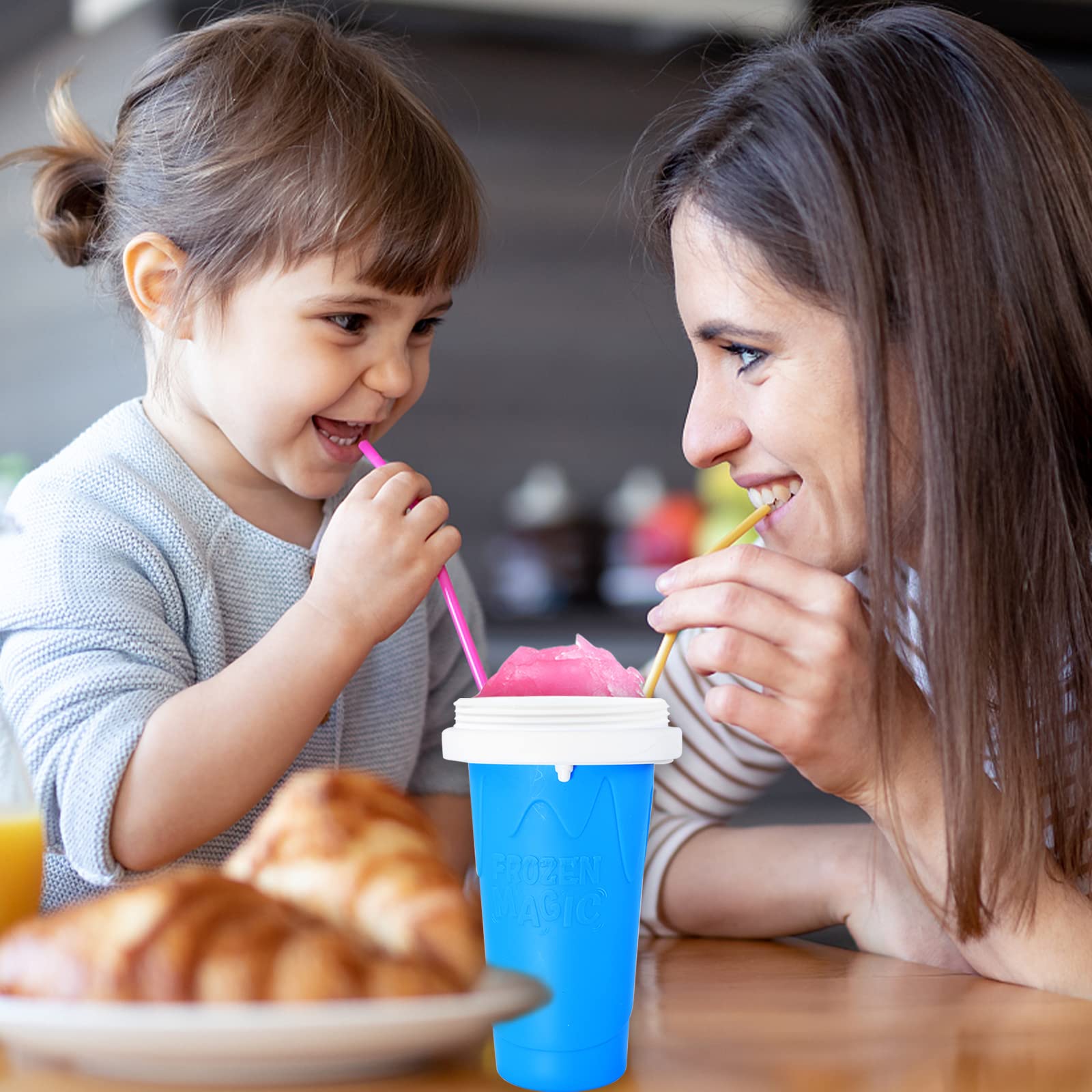 Cdbz Slushy Cup built-in freezing liquid supports repeated use and storage.