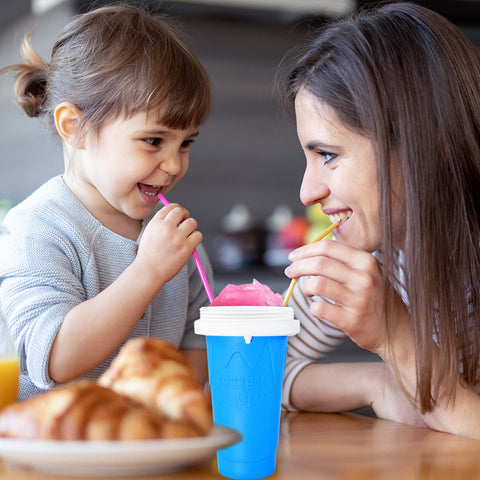 Cdbz Slushy Cup built-in freezing liquid supports repeated use and storage.