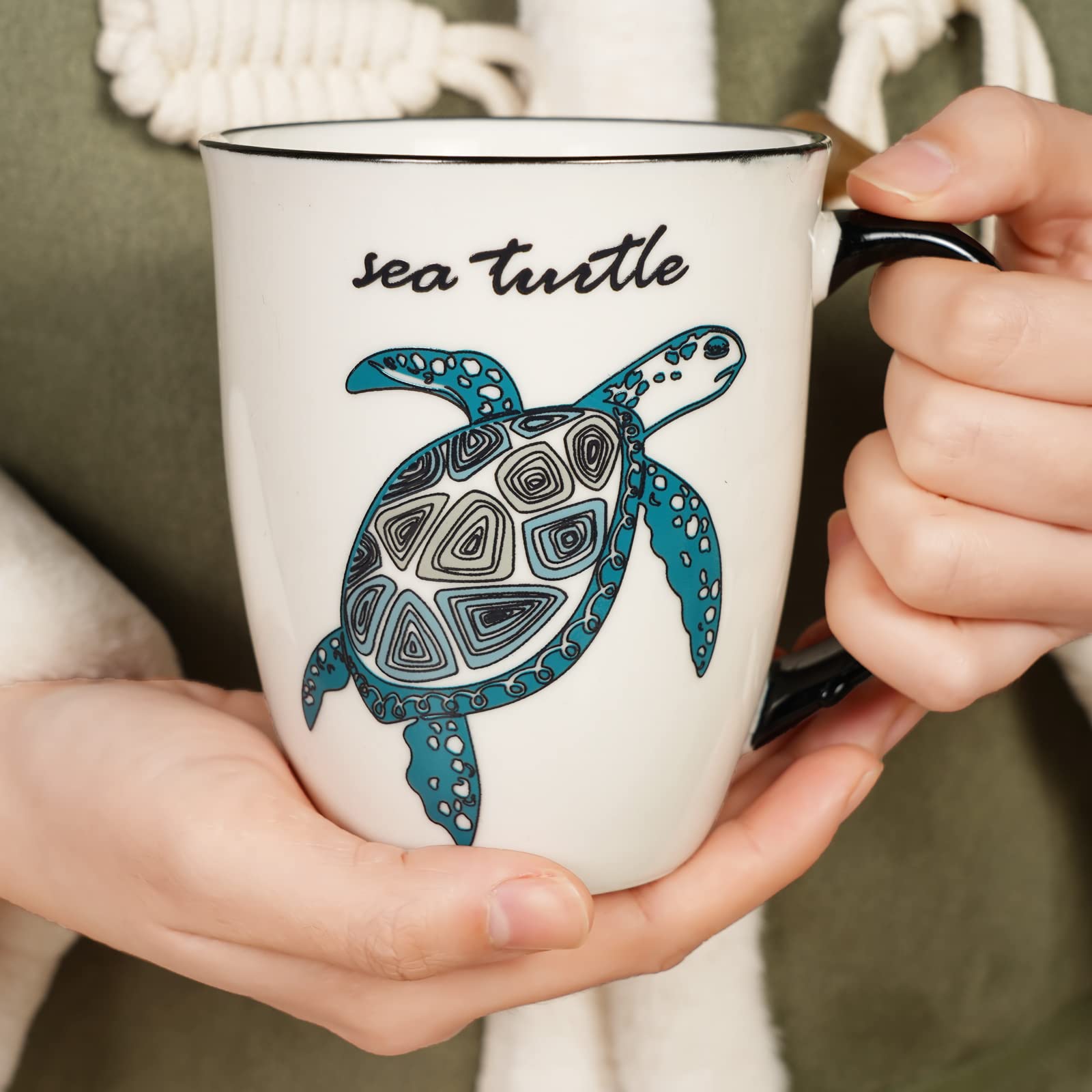 Ceramicfor closeup of the color-transition mug design