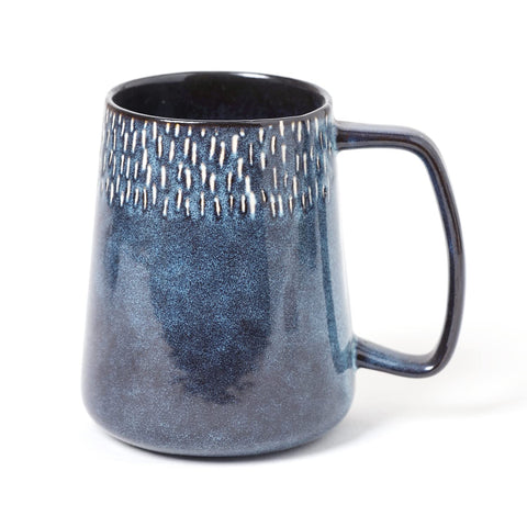 Ceraozmus large 24oz mug with a big handle for comfortable hot drinks.