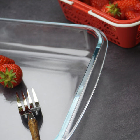 CGNWEEPS tempered glass oven dish shown in clear, durable material.