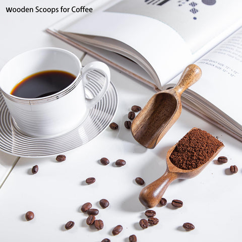 CHEF OLÉ coffee scoop in acacia wood for precise grounds measurement