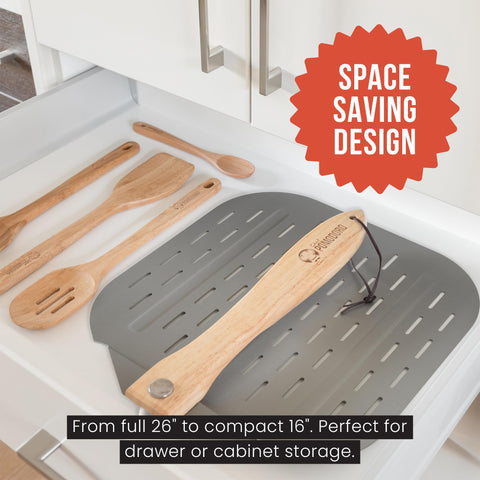 Ideal cake lifting with Chef Pomodoro pizza peel