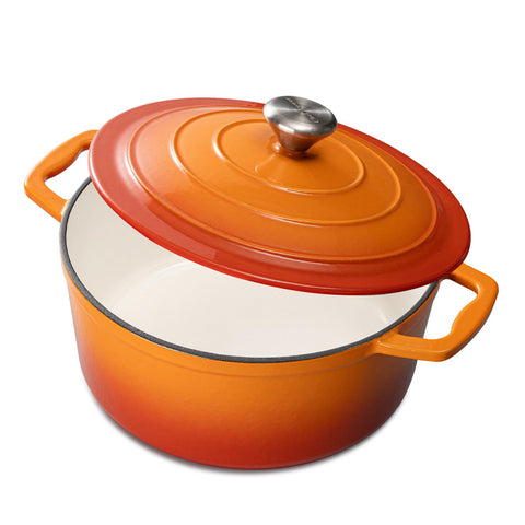 Chef Power Dutch Oven 5qt with lid on stove showing even heat distribution
