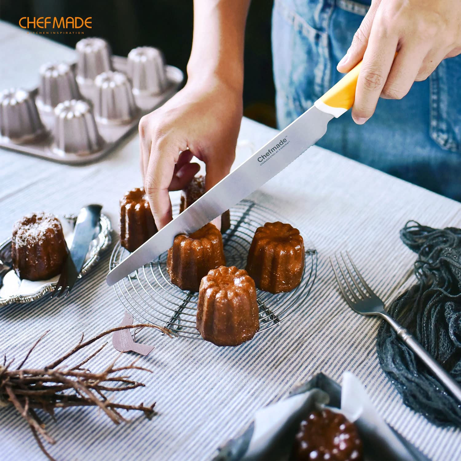 CHEFMADE easy-release design enables unmolding with minimal effort.