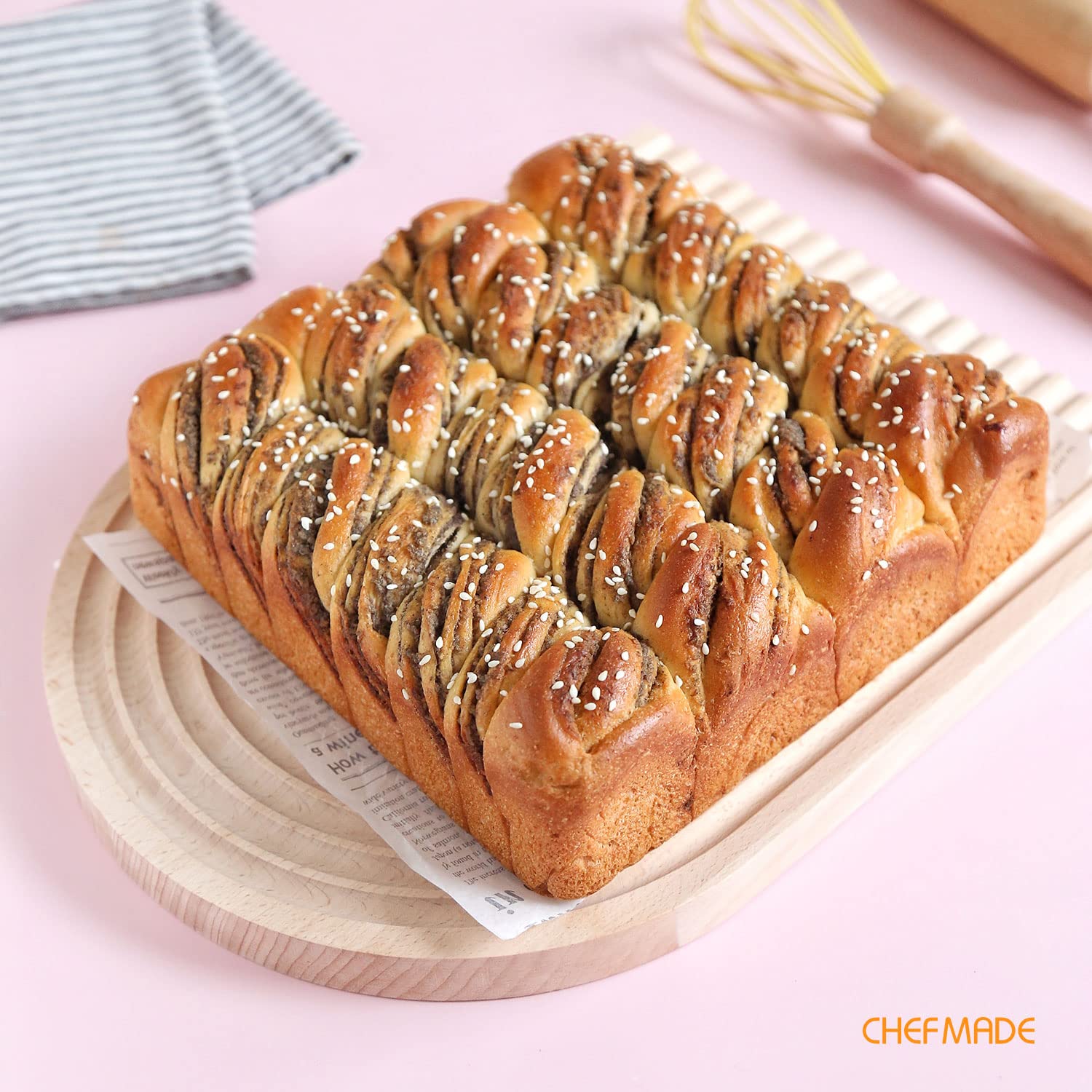 CHEFMADE oven-safe and easy-clean pan for everyday use.