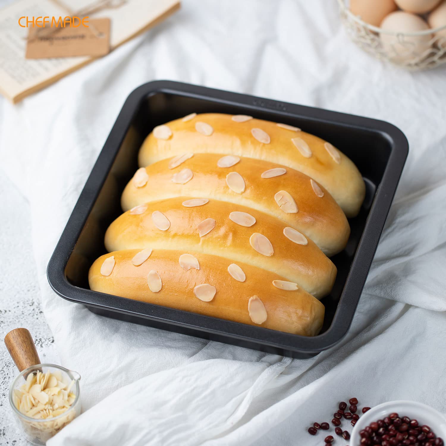 CHEFMADE reinforced edges and easy-grip handle support safe handling.