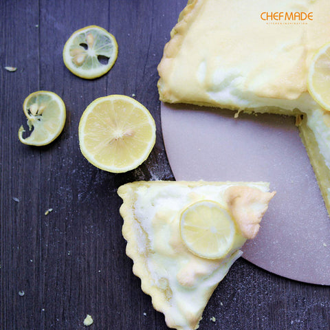 Strengthened edge resists warping during high-temperature baking