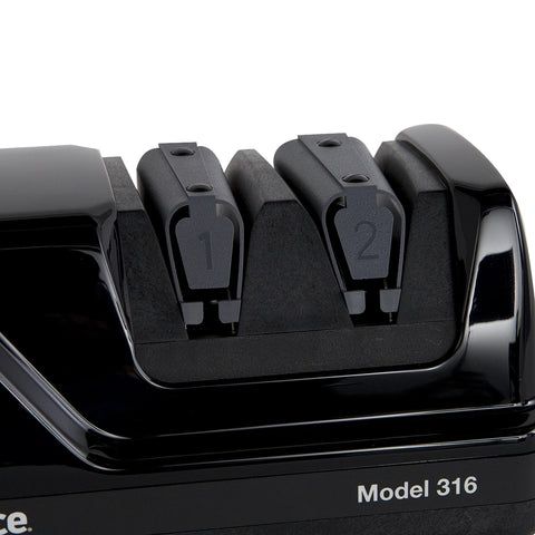 Chef's Choice 316 precision guides maintain a 15-degree angle for consistency.