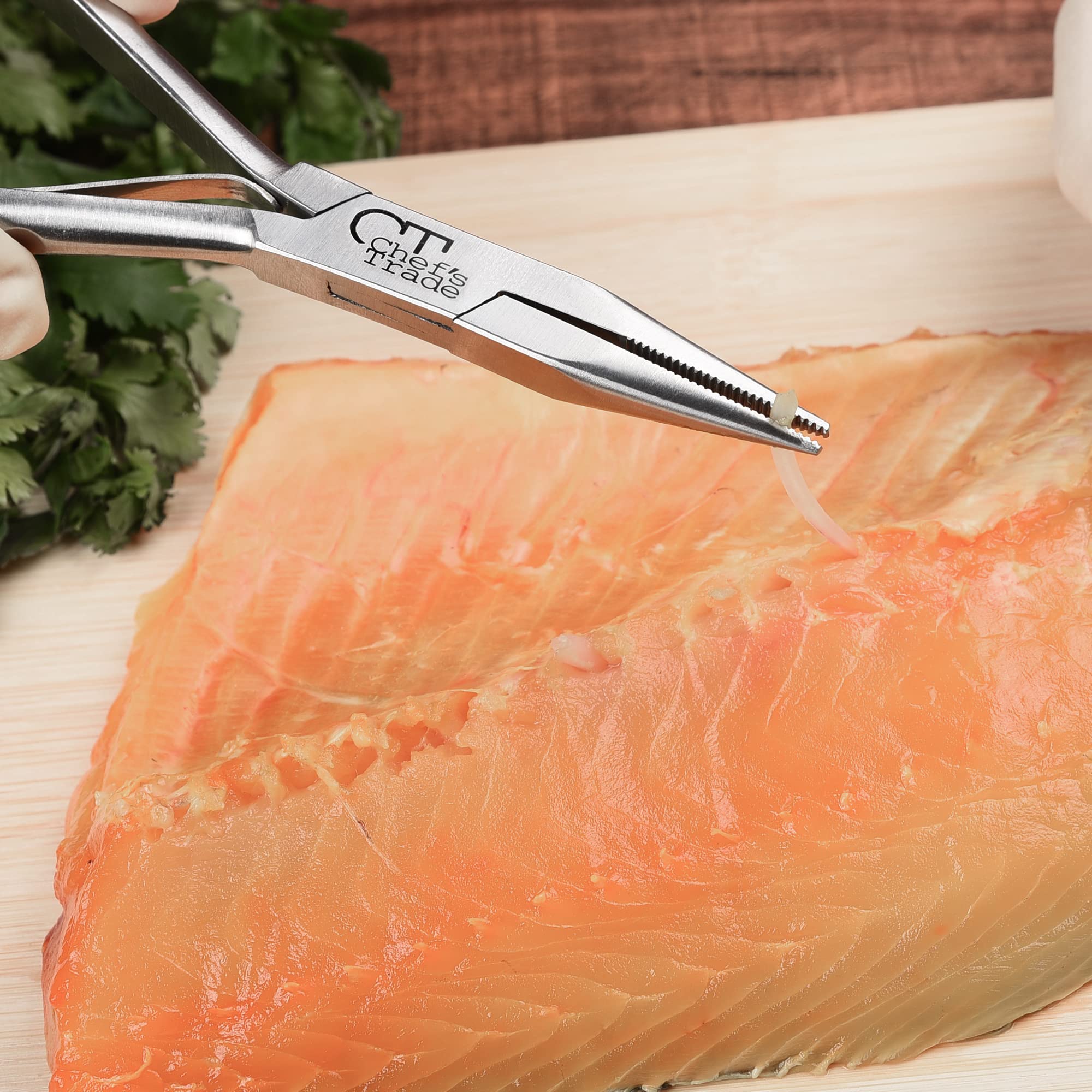 Precision tips grab small bones without tearing flesh