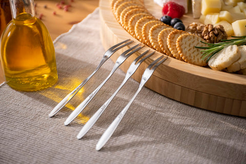 ChefSofi durable bamboo board supports long-term use for gatherings.