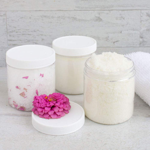 Crystal-clear PET jar by Chica and Jo showcases contents with a durable, shatter-resistant build.