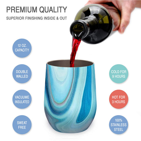 CHILLOUT LIFE double-wall vacuum insulated tumbler keeps beverages at temperature.