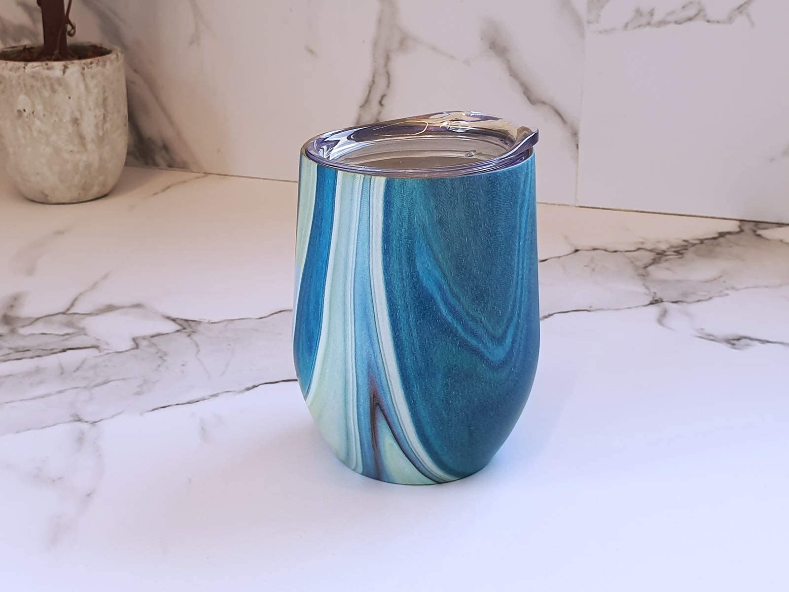 CHILLOUT LIFE eco-friendly reusable drinkware for everyday life.