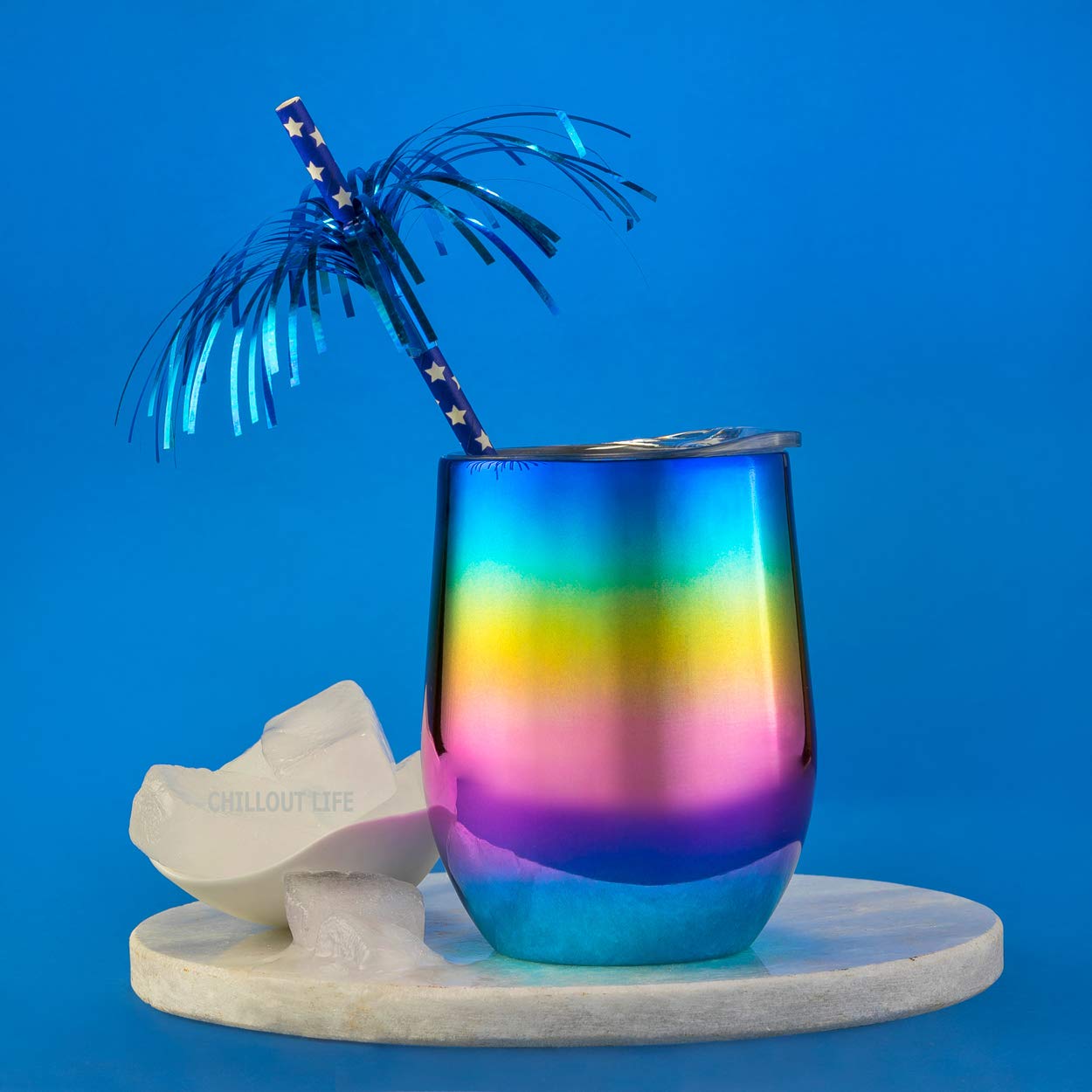 CHILLOUT LIFE unbreakable stainless steel keeps drinks safe during travel.