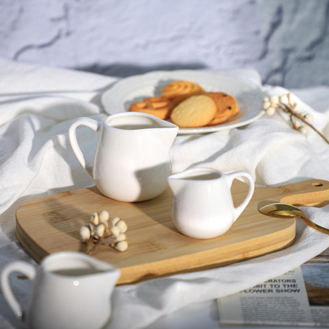 CHOOLD food-safe ceramic creamer ensures safe hot beverage service.