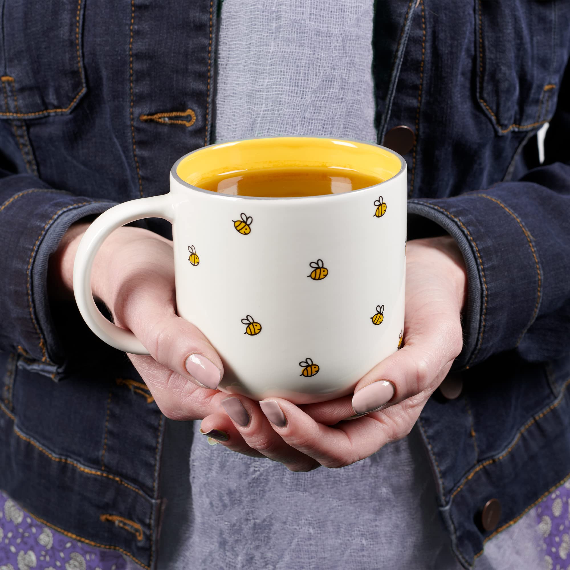 Christian Art Gifts 15-ounce mug great for cocoa, coffee, or tea