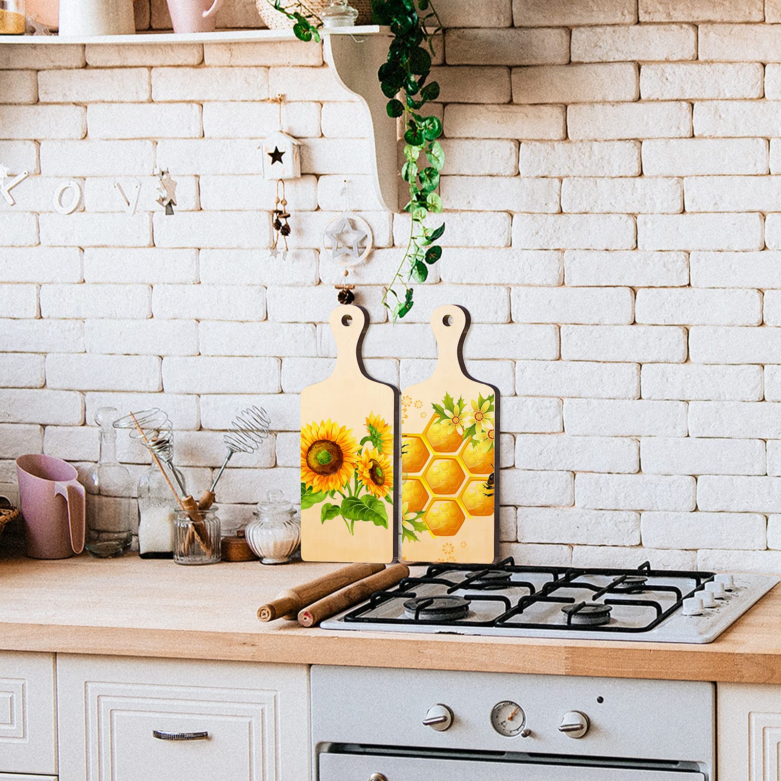 Chunful wooden serving boards suitable for cheese and fruit platters