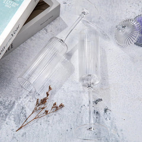 Ciaell long-stem crystal stemware enhances drink presentation