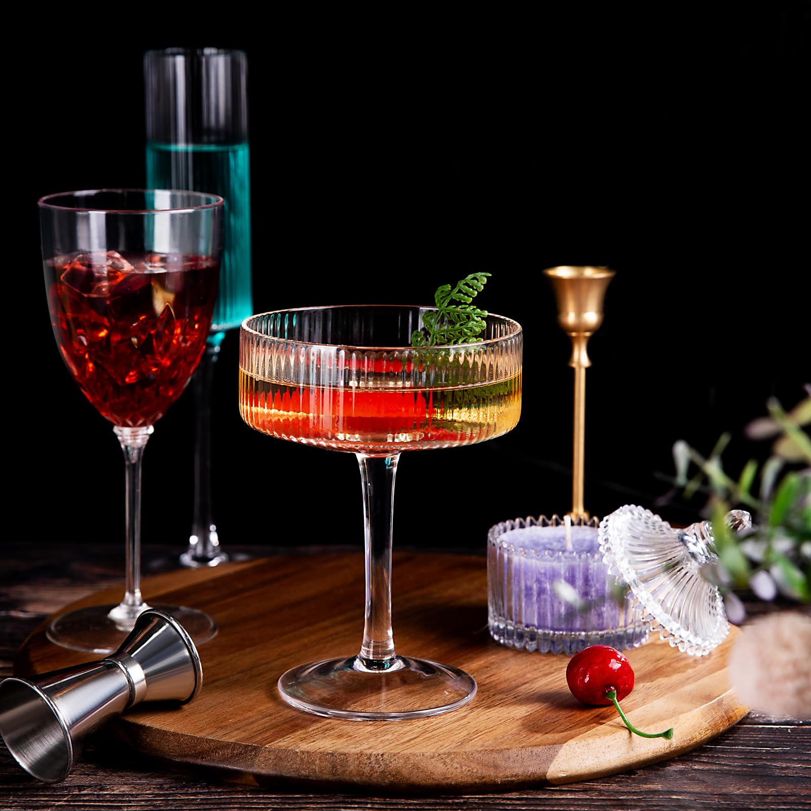 Ciaell vintage coupe glass highlights light and shadow effects