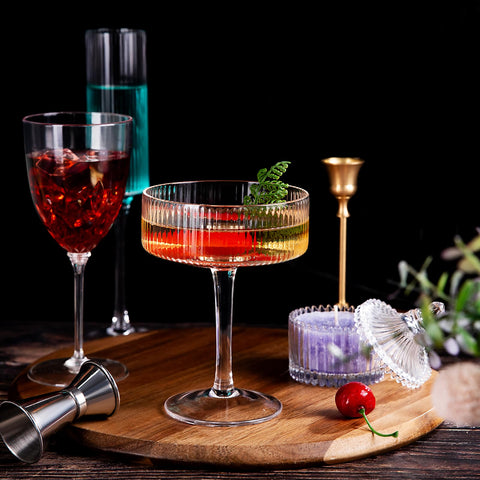 Ciaell vintage coupe glass highlights light and shadow effects