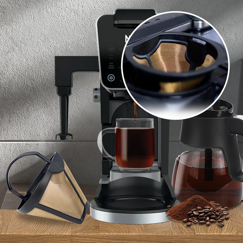 Easy cleaning after use supports quick, everyday coffee.