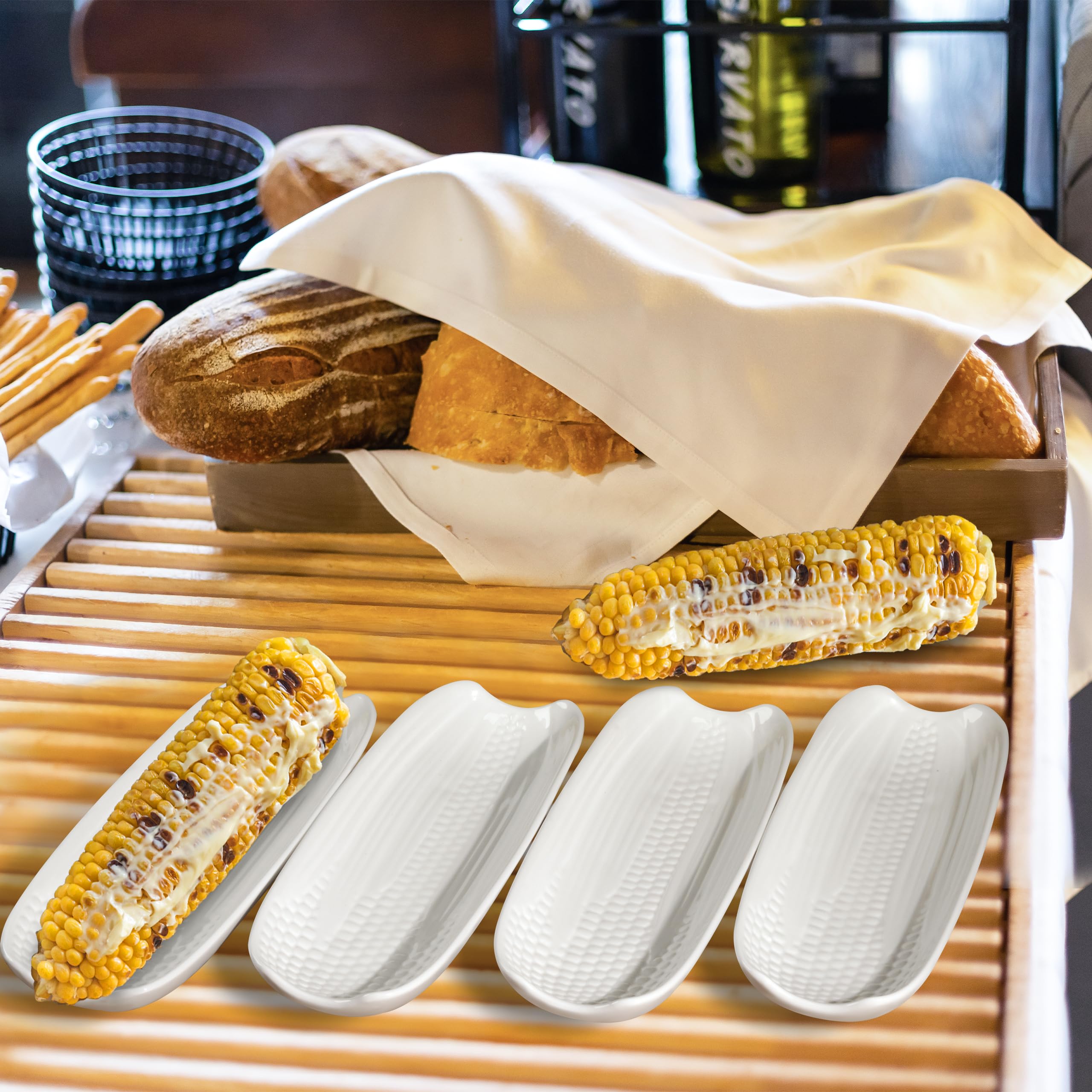Cinf corn dish bottom with kernel impressions for non-slip stability.